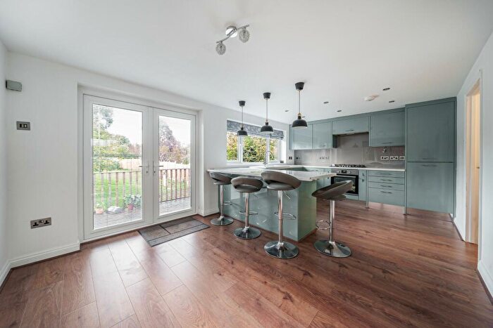 4 Bedroom Detached House To Rent In St Marks Crescent, Maidenhead, SL6