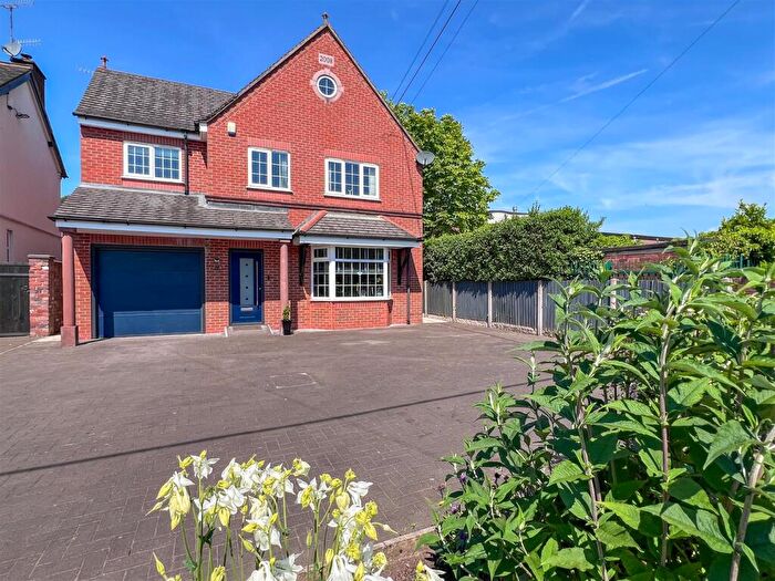 7 Bedroom Detached House For Sale In Leek Road, Endon, ST9