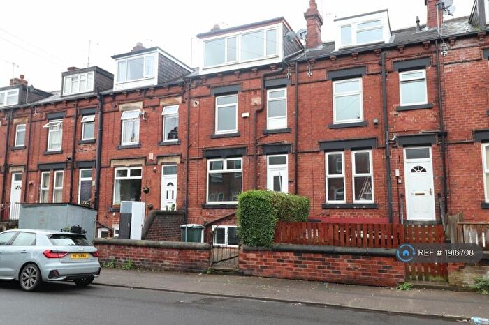 2 Bedroom Terraced House To Rent In Arthington Grove, Leeds, LS10