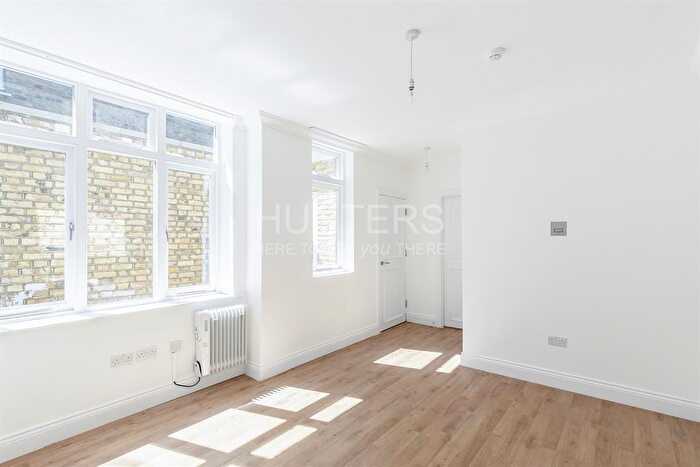 2 Bedroom Flat To Rent In Mazenod Avenue, London, NW6