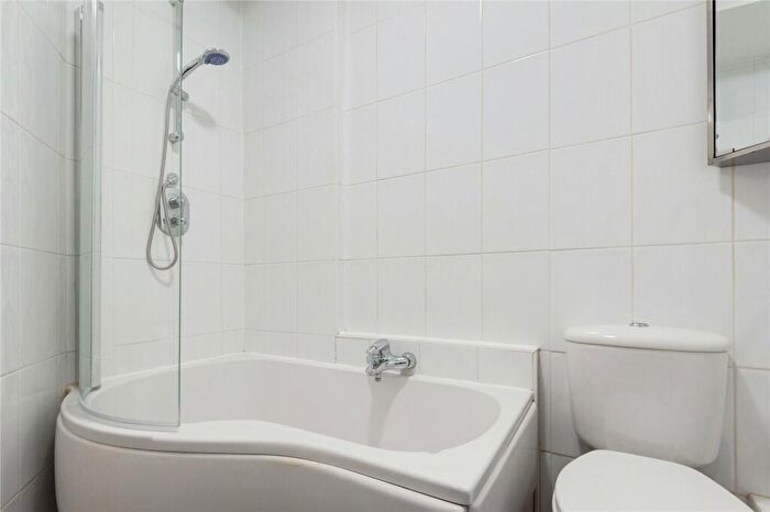1 Bedroom Apartment To Rent In Downshire Hill, Hampstead, London, NW3