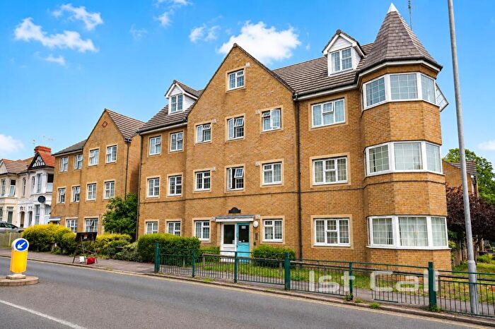 1 Bedroom Flat For Sale In Southchurch Avenue, Southend On Sea, SS1