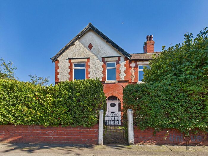 4 Bedroom Semi-Detached House For Sale In St. Albans Road, Lytham St. Annes, FY8