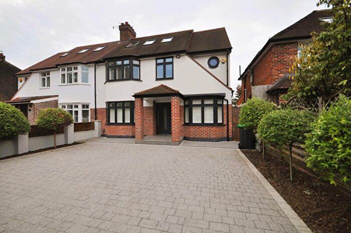 5 Bedroom Semi-Detached House To Rent In Clarence Avenue, New Malden, KT3