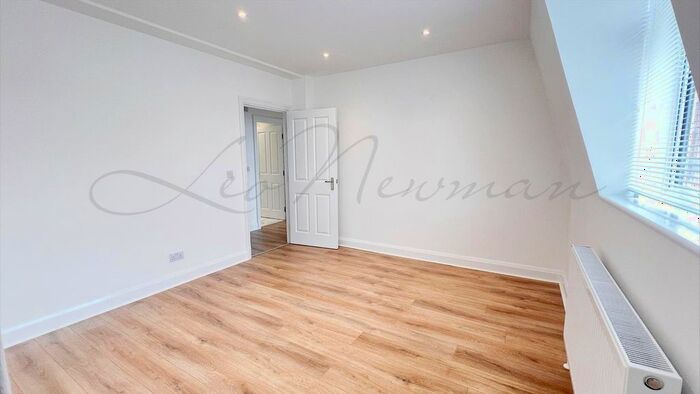 2 Bedroom Flat To Rent In Great Ormond Street, Bloomsbury, WC1N