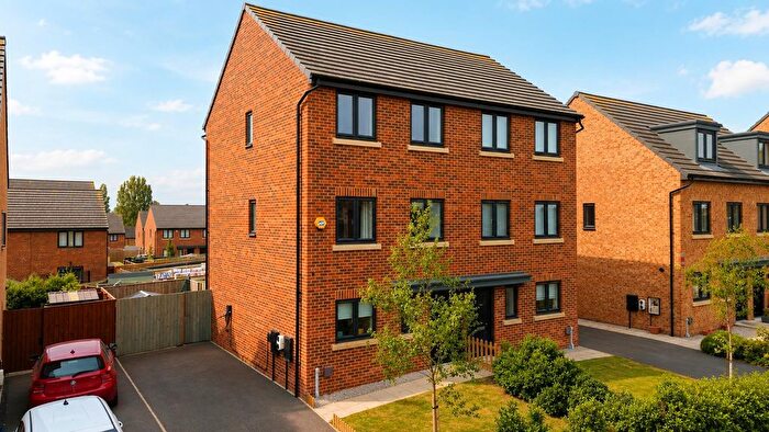 4 Bedroom Semi Detached House For Sale In Sandygate Lane, Hemsworth, Pontefract, WF9