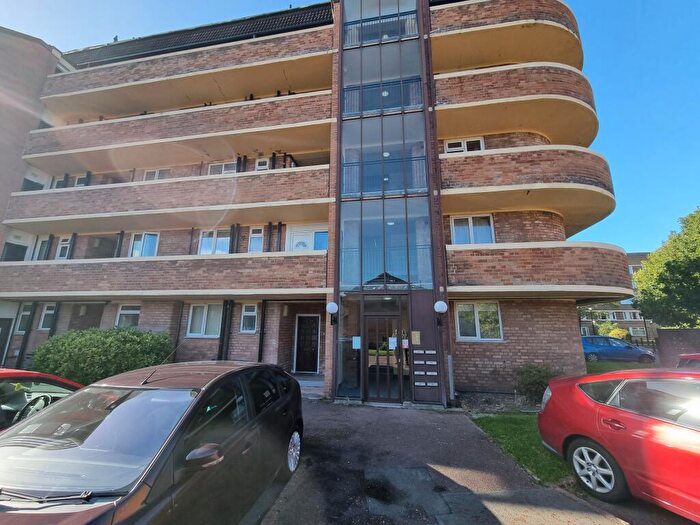 1 Bedroom Apartment To Rent In Minster Court, Liverpool, L7