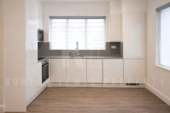 2 Bedroom Flat To Rent In Guilford Street, London, WC1N