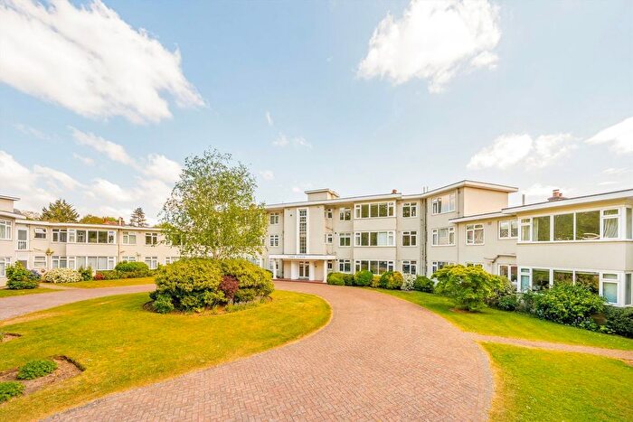 2 Bedroom Flat For Sale In Lake Close, Wimbledon, SW19