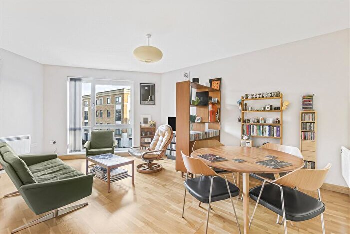 2 Bedroom Apartment For Sale In Elder Court, Hertford, Herts, SG13