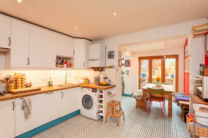 4 Bedroom Terraced House To Rent In Kyme Street, York, YO1