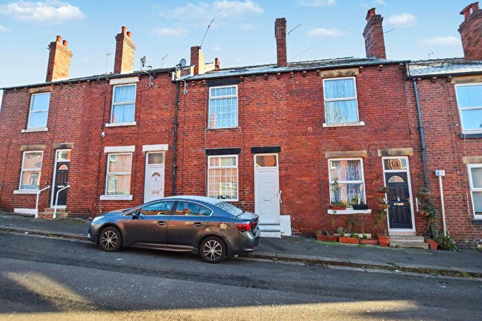 4 Bedroom Terraced House For Sale In St. Clair Street, Wakefield, West Yorkshire, WF1