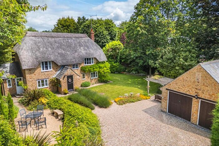 4 Bedroom Detached House For Sale In Mill Lane, Chideock, Bridport, DT6