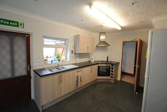 5 Bedroom Detached House To Rent In Student House On Langside Avenue, BH12