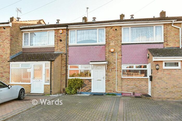 2 Bedroom Terraced House For Sale In Chelmsford Road, Strood, Rochester, Kent, ME2