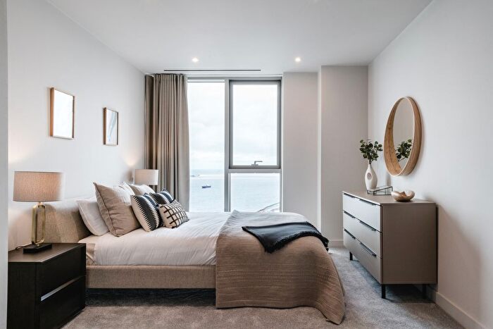 2 Bedroom Flat To Rent In William Jessop Way, Liverpool, L3