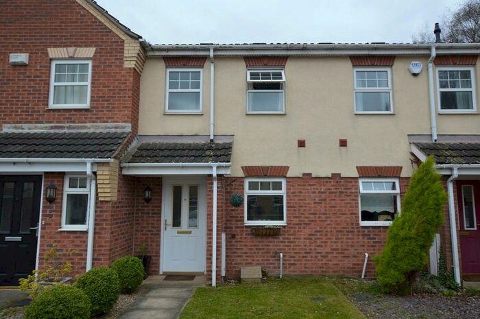 2 Bedroom Town House To Rent In Kariba Close, Chesterfield, Derbyshire, S41