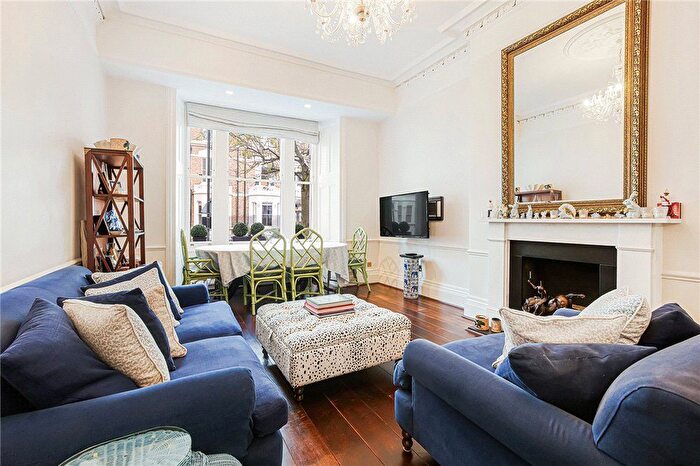2 Bedroom Flat For Sale In London, W14
