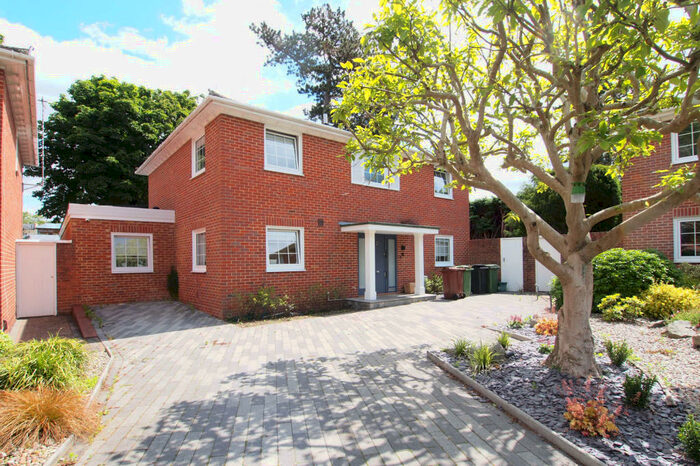 4 Bedroom Detached House To Rent In Garbrand Walk, Ewell Village, KT17