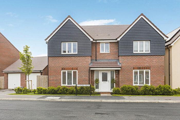 5 Bedroom Detached House For Sale In Flowe Drive, Wantage, OX12