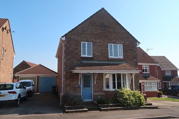 4 Bedroom Detached House For Sale In Rhodfa Glascoed, Blackwood, Caerphilly (County Of), NP12