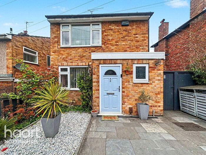 3 Bedroom Detached House For Sale In Pilkington Road, Mapperley, NG3
