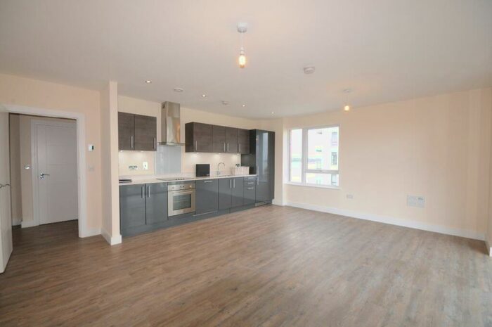 2 Bedroom Apartment To Rent In The Peninsula, Pegasus Way, Gillingham, ME7