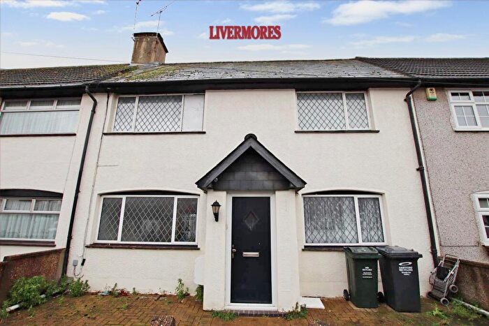 3 Bedroom Terraced House To Rent In Knockhall Road, Greenhithe, DA9