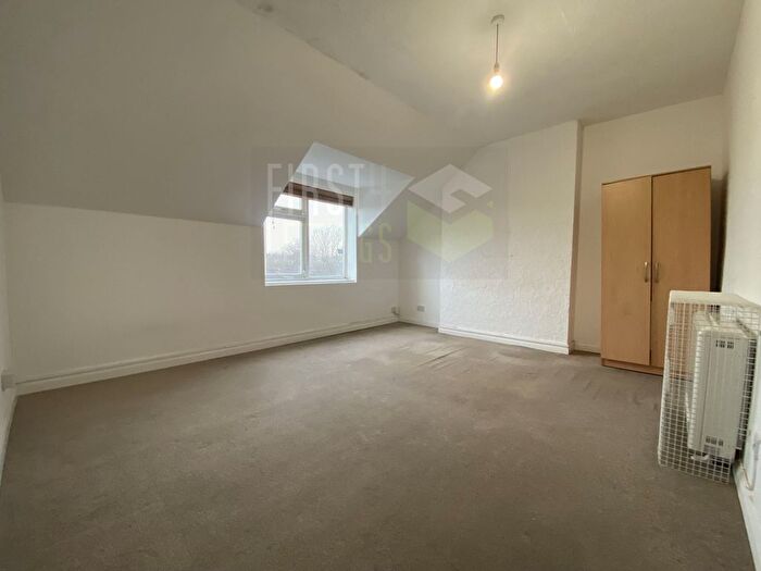 1 Bedroom Flat To Rent In Fosse Road North, West End, LE3