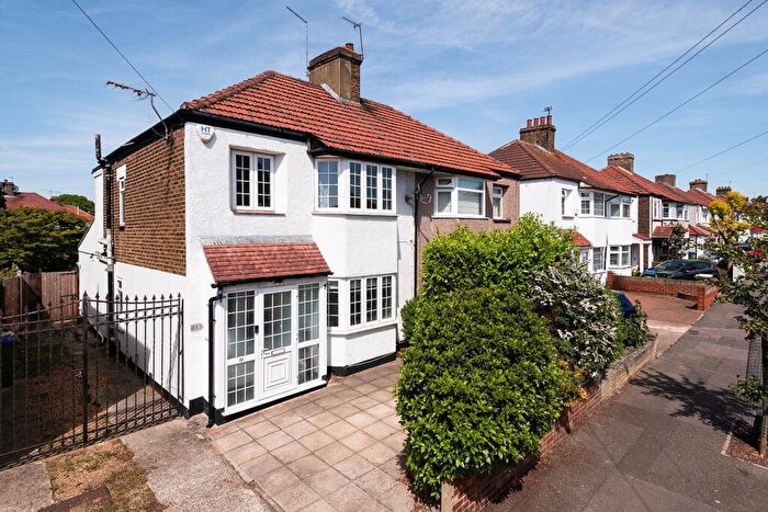 3 Bedroom Semi Detached House For Sale In Northdown Road, Welling, DA16