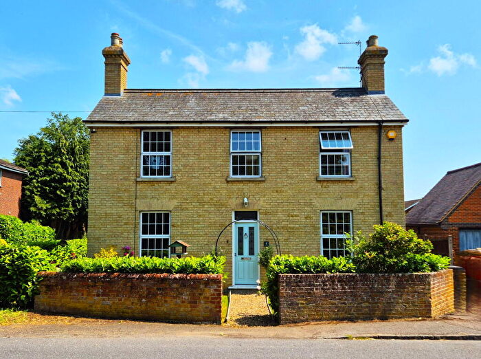 3 Bedroom Detached House For Sale In Greenway, Campton, Shefford, Beds, SG17