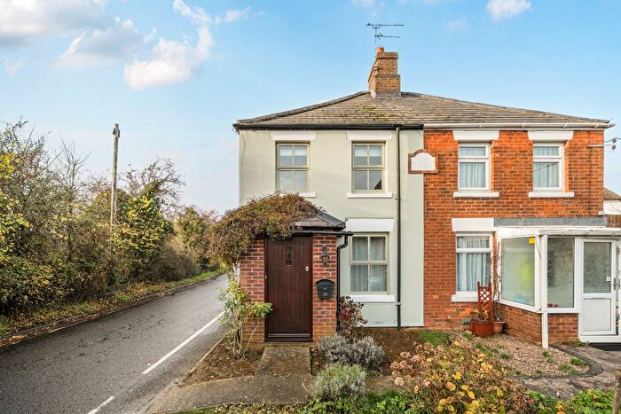 2 Bedroom Semi Detached House For Sale In South View Cottages, The Marsh, Swindon, SN4