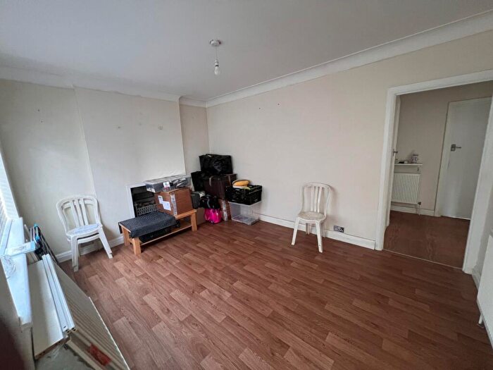 2 Bedroom Ground Maisonette To Rent In Fairfield Drive Harrow, HA2