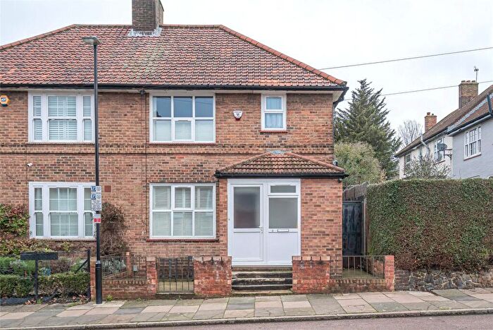 3 Bedroom End Of Terrace House For Sale In Devonshire Road, London, N17