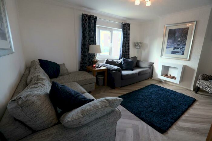 4 Bedroom Flat To Rent In First Floor Flat, Post Office, St. Brides Road, Wick, Cowbridge, CF71