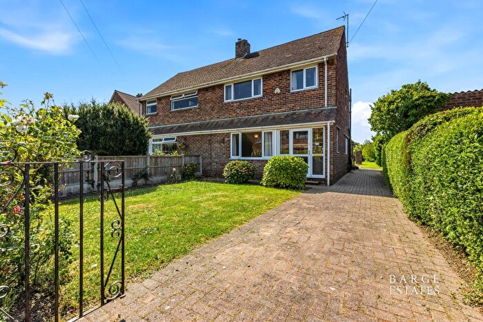 3 Bedroom Semi-Detached House For Sale In Glover Close, South Leverton, Nottinghamshire, DN22