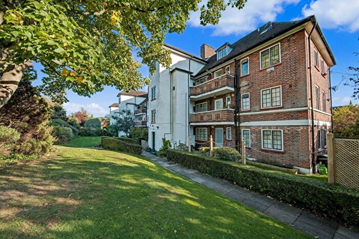 1 Bedroom Flat To Rent In Widecombe Court (), Lyttleton Road, East Finchley, London, N2