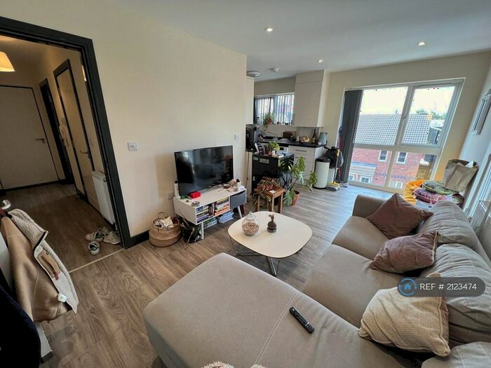 1 Bedroom Flat To Rent In Burgess Road, Leicester, LE2