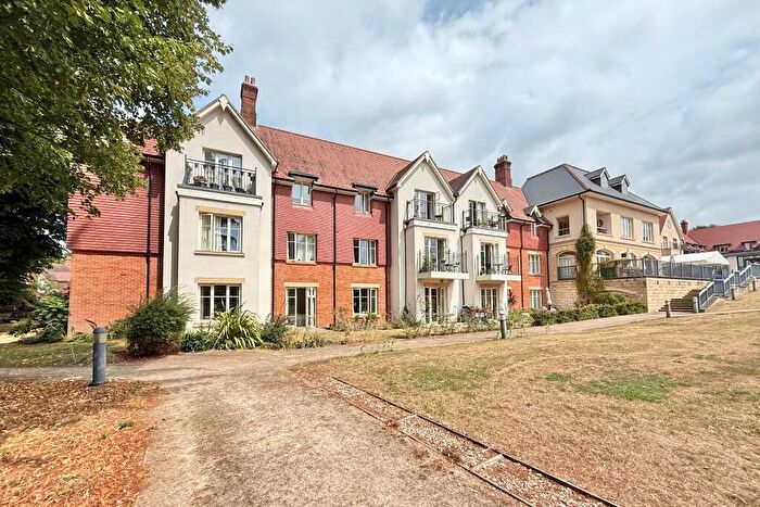 2 Bedroom Retirement Property For Sale In Garnier Drive, Bishopstoke Park Retirement Village, SO50