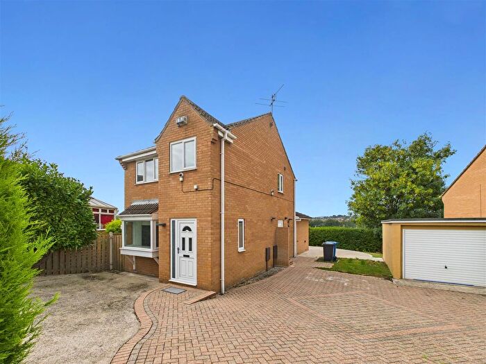 3 Bedroom Detached House For Sale In Layton Drive, Old Whittington, Chesterfield, S41