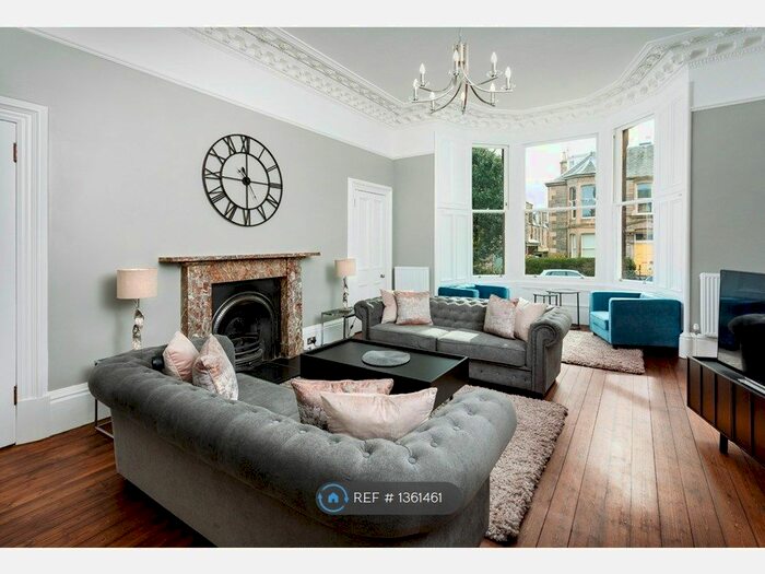 3 Bedroom Flat To Rent In Priestfield Road, Edinburgh, EH16