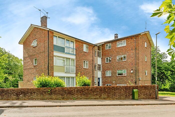 2 Bedroom Flat For Sale In Highams Hill, Crawley, RH11