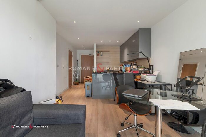 1 Bedroom Flat To Rent In City View Apartments, Woodberry Down, N4
