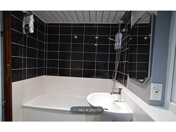 1 Bedroom Flat To Rent In Sidmoth Court, Reading, RG1