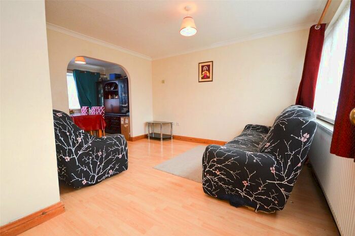 3 Bedroom End Of Terrace House For Sale In Christie Close, East Swindon, SN3