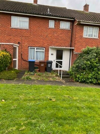3 Bedroom Terraced House To Rent In Orchard Mead, Hatfield, AL10