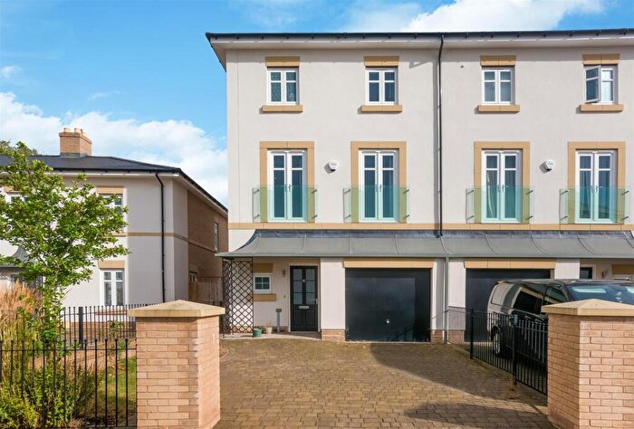 4 Bedroom Semi-Detached House For Sale In Cloister Way, Leamington Spa, CV32