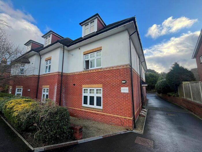 1 Bedroom Flat To Rent In Langley Road, Poole, BH14