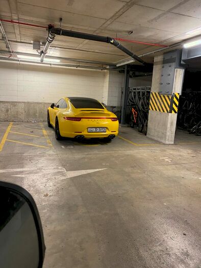 Garage / Parking To Rent In Leeds, Leeds City Centre, LS11