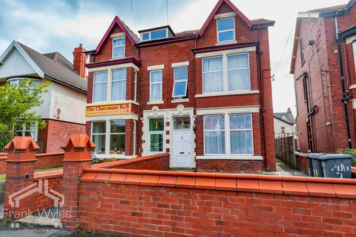 1 Bedroom Flat To Rent In Derbe Road, Lytham St Annes, Lancashire, FY8
